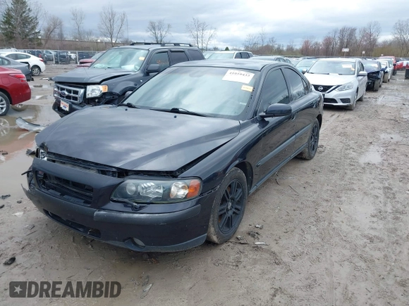 2004 Volvo S60 with VIN YV1RH59H542378132, listed as a IAAI auction lot 41919433 with 128,608 mi miles. Bid and sale history available at carsss.com. Image 2.