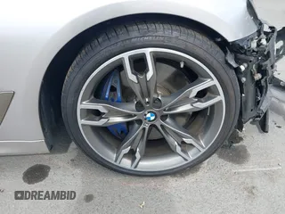 2020 BMW 5 Series M550i xDrive z VIN WBAJS7C07LCD85532, wystawiony jako IAAI lot #41518071 z przebiegiem 57 645 mil mil oraz . Historia ofert i sprzedaży dostępna na DreamBid. Obrazek 19.