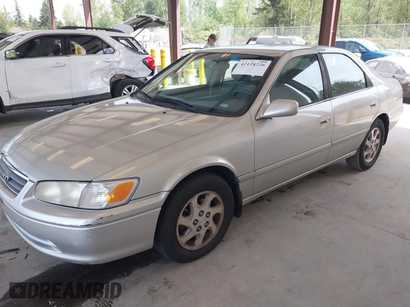2000 Toyota Camry LE z VIN JT2BF22K2Y0239961, wystawiony jako IAAI lot #42128226 z przebiegiem 154 691 mil mil oraz . Historia ofert i sprzedaży dostępna na DreamBid. Obrazek 17.
