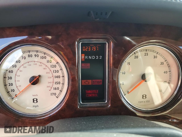 2006 Bentley Arnage R с VIN SCBLC37F26CX11385, выставлен на аукционе Copart как лот 76563524 с пробегом 23 197 миль миль и Списание • Salvage title. История ставок и продаж доступна на DreamBid. Изображение 9.