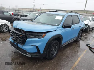 2023 Honda Pilot TrailSport with VIN 5FNYG1H63PB000406, listed as a IAAI auction lot 41454055 with 29,127 mi miles. Bid and sale history available at carsss.com. Image 17.