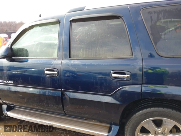 2006 Cadillac Escalade z VIN 1GYEK63N66R127117, wystawiony jako IAAI lot #41570716 z przebiegiem 126 637 mil mil oraz . Historia ofert i sprzedaży dostępna na DreamBid. Obrazek 14.