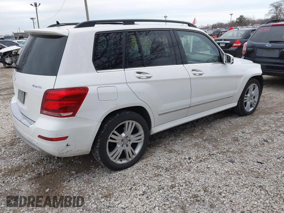2014 Mercedes-Benz GLK 350 with VIN WDCGG8JB5EG318844, listed as a IAAI auction lot 41893624 with 141,320 mi miles and . Bid and sale history available at DreamBid. Image 4.