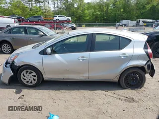 2015 Toyota Prius One z VIN JTDKDTB38F1580333, wystawiony jako IAAI lot #42214442 z przebiegiem 81 971 mil mil oraz . Historia ofert i sprzedaży dostępna na DreamBid. Obrazek 15.