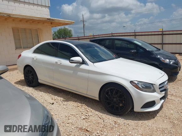 2017 Mercedes-Benz C 300 с VIN 55SWF4JB6HU199101, выставлен на аукционе IAAI как лот 42749352 с пробегом 123 279 миль миль и . История ставок и продаж доступна на DreamBid. Изображение 13.