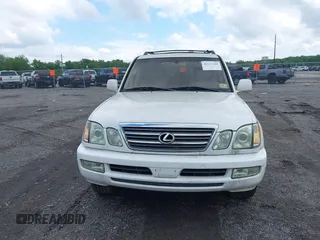 2001 Lexus LX 470 z VIN JTJHT00W613506010, wystawiony jako IAAI lot #42277268 z przebiegiem 186 671 mil mil oraz . Historia ofert i sprzedaży dostępna na DreamBid. Obrazek 12.