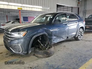2022 Volkswagen Atlas SEL Premium R-Line with VIN 1V2FE2CA2NC208252, listed as a Copart auction lot 44740735 with Not provided miles and Salvage title. Bid and sale history available at DreamBid. Image 1.