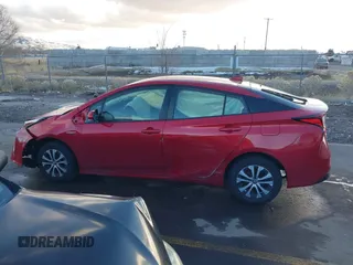 2020 Toyota Prius LE with VIN JTDL9RFU0L3022049, listed as a IAAI auction lot 41133635 with 60,977 mi miles and . Bid and sale history available at DreamBid. Image 14.