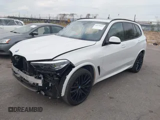 2022 BMW X5 sDrive40i with VIN 5UXCR4C09N9K29185, listed as a IAAI auction lot 41579217 with 35,098 mi miles. Bid and sale history available at carsss.com. Image 2.
