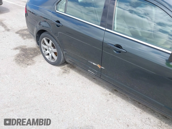 2010 Mercury Milan Premier with VIN 3MEHM0JA7AR639300, listed as a IAAI auction lot 42087582 with 229,400 mi miles. Bid and sale history available at carsss.com. Image 6.