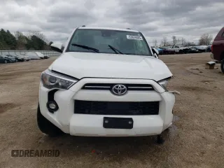 2023 Toyota 4Runner SR5 with VIN JTEEU5JR7P5297006, listed as a Copart auction lot 53828885 with 34,777 mi miles and Salvage title. Bid and sale history available at DreamBid. Image 5.