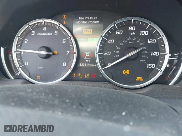 2015 Acura TLX V6 Tech with VIN 19UUB2F51FA017999, listed as a IAAI auction lot 41451757 with 123,619 mi miles. Bid and sale history available at carsss.com. Image 7.