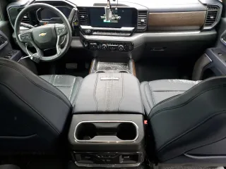 2024 Chevrolet Silverado 3500HD High Country with VIN 2GC4YVEY1R1159956, listed as a Copart auction lot 86298864 with 4,113 mi miles and Non Repairable. Bid and sale history available at carsss.com. Image 8.