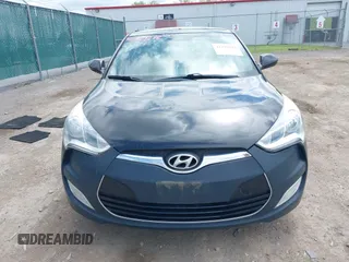 2013 Hyundai Veloster w/Black Int с VIN KMHTC6AD5DU084996, выставлен на аукционе IAAI как лот 42279292 с пробегом 179 460 миль миль и . История ставок и продаж доступна на DreamBid. Изображение 12.