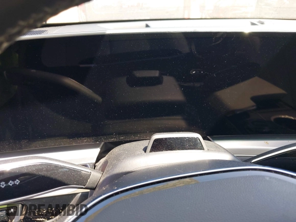 2024 Cadillac LYRIQ Luxury z VIN 1GYKPRRK7RZ122838, wystawiony jako IAAI lot #41958490 z przebiegiem Nie podano mil oraz . Historia ofert i sprzedaży dostępna na DreamBid. Obrazek 15.