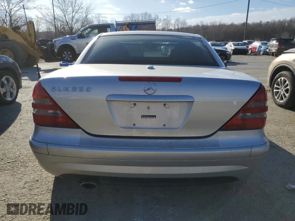 2004 Mercedes-Benz SLK-Class with VIN WDBKK65F04F307947, listed as a Copart auction lot 47361195 with 115,809 mi miles and Salvage Title. Bid and sale history available at carsss.com. Image 6.