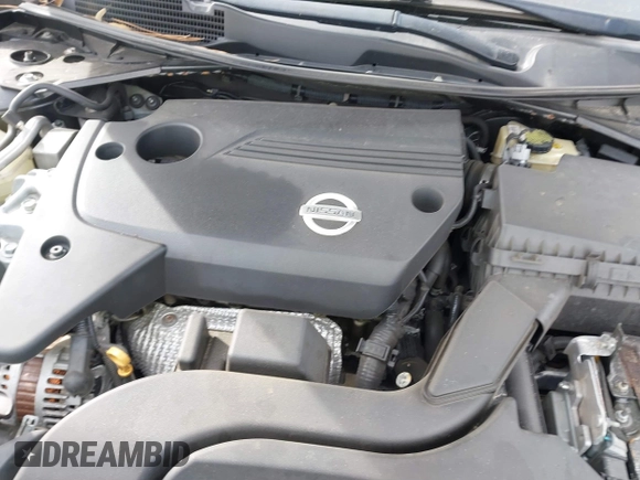 2013 Nissan Altima SV with VIN 1N4AL3AP8DC297232, listed as a IAAI auction lot 41410896 with 138,968 mi miles and . Bid and sale history available at carsss.com. Image 10.