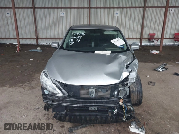 2017 Nissan Sentra SR z VIN 3N1AB7AP6HY377505, wystawiony jako IAAI lot #42164151 z przebiegiem 48 053 mil mil oraz . Historia ofert i sprzedaży dostępna na DreamBid. Obrazek 12.