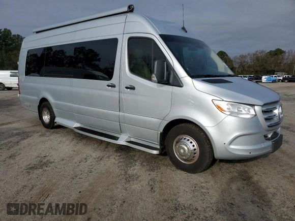 2021 Mercedes-Benz Sprinter with VIN W1X8ED3Y0MP430332, listed as a Copart auction lot 85745824 with 8,727 mi miles and Clean Title. Bid and sale history available at DreamBid. Image 4.