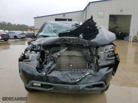 2019 Chevrolet Silverado 1500 RST with VIN 3GCUYEED4KG284184, listed as a Copart auction lot 44963255 with 117,669 mi miles and Salvage Title. Bid and sale history available at carsss.com. Image 10.