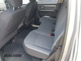 2023 Ram 1500 SLT z VIN 1C6RR7LG0PS517769, wystawiony jako IAAI lot #42451307 z przebiegiem 49 931 mil mil oraz . Historia ofert i sprzedaży dostępna na DreamBid. Obrazek 8.