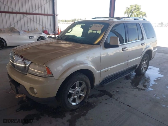 2005 Lincoln Aviator with VIN 5LMEU68HX5ZJ00030, listed as a IAAI auction lot 41964811 with 182,856 mi miles. Bid and sale history available at carsss.com. Image 2.