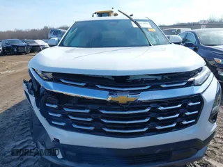 2025 Chevrolet Equinox AWD LT with VIN 3GNAXPEG9SL128779, listed as a IAAI auction lot 41791189 with 3,676 mi miles and . Bid and sale history available at DreamBid. Image 12.