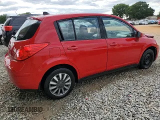 2007 Nissan Versa S z VIN 3N1BC13E27L446857, wystawiony jako Copart lot #54938895 z przebiegiem 243 248 mil mil oraz Szkoda całkowita • Salvage title. Historia ofert i sprzedaży dostępna na DreamBid. Obrazek 3.