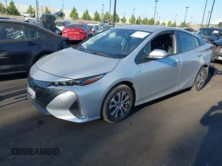 2022 Toyota Prius LE z VIN JTDKAMFP8N3211485, wystawiony jako IAAI lot #42515220 z przebiegiem 23 875 mil mil oraz . Historia ofert i sprzedaży dostępna na DreamBid. Obrazek 19.