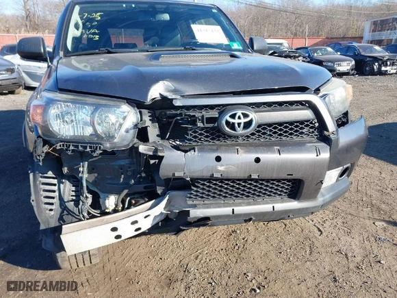 2012 Toyota 4Runner SR5 with VIN JTEBU5JR9C5080151, listed as a IAAI auction lot 41315132 with 257,912 mi miles. Bid and sale history available at carsss.com. Image 6.