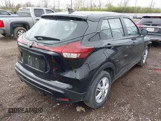 2022 Nissan Kicks S with VIN 3N1CP5BV0NL482271, listed as a IAAI auction lot 41918879 with 105,618 mi miles. Bid and sale history available at carsss.com. Image 4.