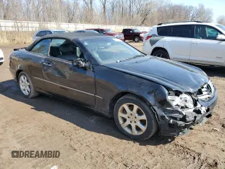 2004 Mercedes-Benz CLK 320 z VIN WDBTK65G84T026722, wystawiony jako Copart lot #47794365 z przebiegiem 115 359 mil mil oraz Tytuł czysty. Historia ofert i sprzedaży dostępna na DreamBid. Obrazek 4.