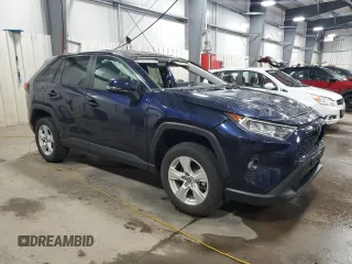 2021 Toyota RAV4 XLE with VIN 2T3P1RFV7MW196605, listed as a Copart auction lot 63502735 with 32,150 mi miles and Salvage title. Bid and sale history available at DreamBid. Image 4.