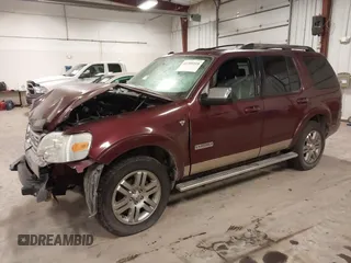 2008 Ford Explorer Limited z VIN 1FMEU75838UA61327, wystawiony jako IAAI lot #41405518 z przebiegiem 194 829 mil mil oraz . Historia ofert i sprzedaży dostępna na DreamBid. Obrazek 18.