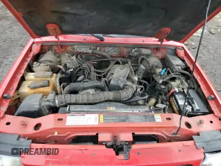 2002 Ford Ranger XL z VIN 1FTYR10U52TA37435, wystawiony jako Copart lot #50508925 z przebiegiem 128 208 mil mil oraz Czysty tytuł • Clean title. Historia ofert i sprzedaży dostępna na DreamBid. Obrazek 11.