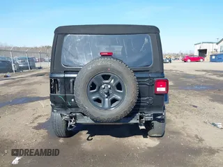 2018 Jeep Wrangler Unlimited Sport S с VIN 1C4HJXDG4JW150840, выставлен на аукционе IAAI как лот 41674204 с пробегом 96 177 миль миль и . История ставок и продаж доступна на DreamBid. Изображение 16.