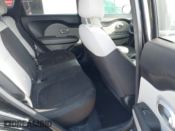 2018 Kia Soul with VIN KNDJN2A20J7508687, listed as a IAAI auction lot 41916236 with 90,127 mi miles. Bid and sale history available at carsss.com. Image 8.