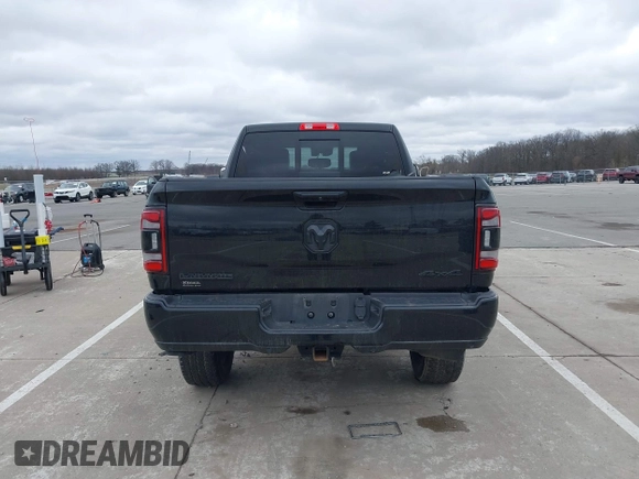 2019 Ram 2500 Laramie with VIN 3C6UR5FJ6KG574757, listed as a IAAI auction lot 41808297 with 33,981 mi miles. Bid and sale history available at carsss.com. Image 17.