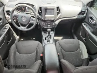 2019 Jeep Cherokee Latitude z VIN 1C4PJLCB9KD171917, wystawiony jako Copart lot #63590115 z przebiegiem 82 546 mil mil oraz Szkoda całkowita • Salvage title. Historia ofert i sprzedaży dostępna na DreamBid. Obrazek 8.