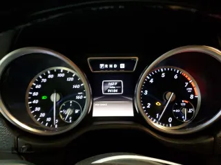 2013 Mercedes-Benz G-Class G 550 with VIN WDCYC3HF2DX212197, listed as a Copart auction lot 49106585 with 94,184 mi miles and Clean Title. Bid and sale history available at carsss.com. Image 9.