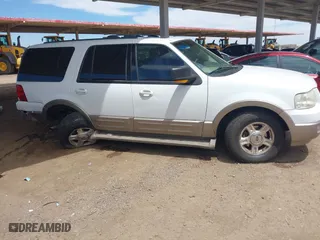 2004 Ford Expedition Eddie Bauer with VIN 1FMFU17L34LA57247, listed as a IAAI auction lot 39279271 with 152,511 mi miles. Bid and sale history available at carsss.com. Image 13.