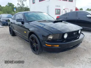 2007 Ford Mustang GT Deluxe with VIN 1ZVFT82HX75212885, listed as a IAAI auction lot 41451483 with 158,566 mi miles. Bid and sale history available at carsss.com. Image 1.