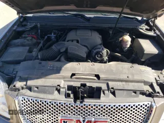2014 GMC Yukon XL Denali with VIN 1GKS2MEF1ER107346, listed as a Copart auction lot 67927133 with 77,793 mi miles and Salvage Title. Bid and sale history available at carsss.com. Image 12.