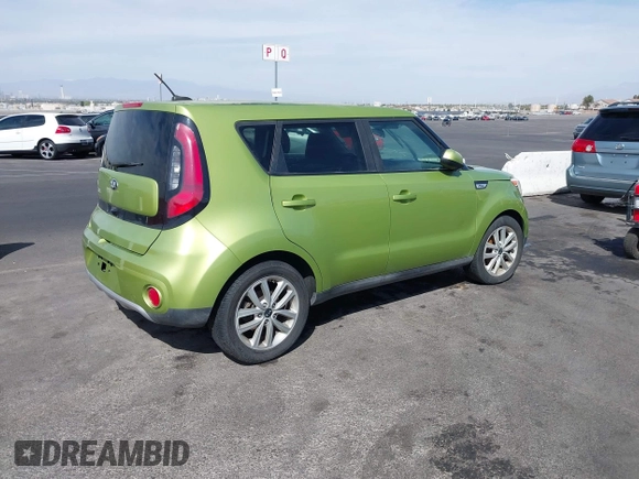 2018 Kia Soul + with VIN KNDJP3A59J7890907, listed as a IAAI auction lot 41916989 with 122,957 mi miles. Bid and sale history available at carsss.com. Image 4.