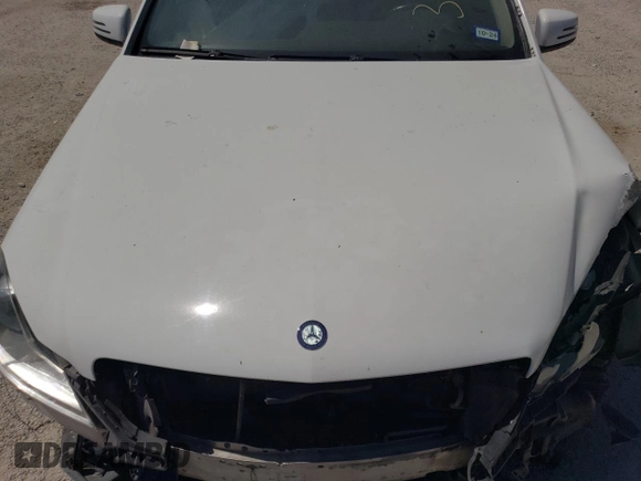 2014 Mercedes-Benz C 350 Sport with VIN WDDGF5HB3EA927761, listed as a Copart auction lot 71959814 with Not Provided miles and Salvage Title. Bid and sale history available at DreamBid. Image 12.