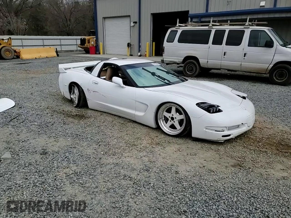 1998 Chevrolet Corvette with VIN 1G1YY22G9W5122927, listed as a Copart auction lot 44225405 with 151,319 mi miles and Salvage Title. Bid and sale history available at carsss.com. Image 11.