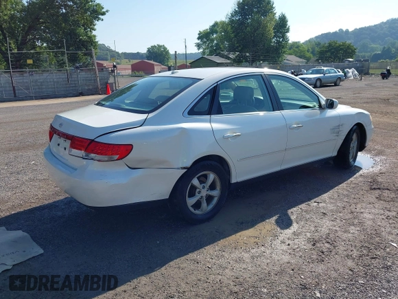2007 Hyundai Azera GLS with VIN KMHFC46D67A189479, listed as a IAAI auction lot 42641536 with 127,281 mi miles and . Bid and sale history available at DreamBid. Image 4.