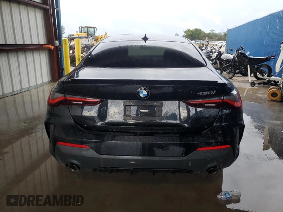 2022 BMW 4 Series 430i z VIN WBA53AP08NCJ06319, wystawiony jako Copart lot #73209604 z przebiegiem Nie podano mil oraz Szkoda całkowita • Salvage title. Historia ofert i sprzedaży dostępna na DreamBid. Obrazek 6.