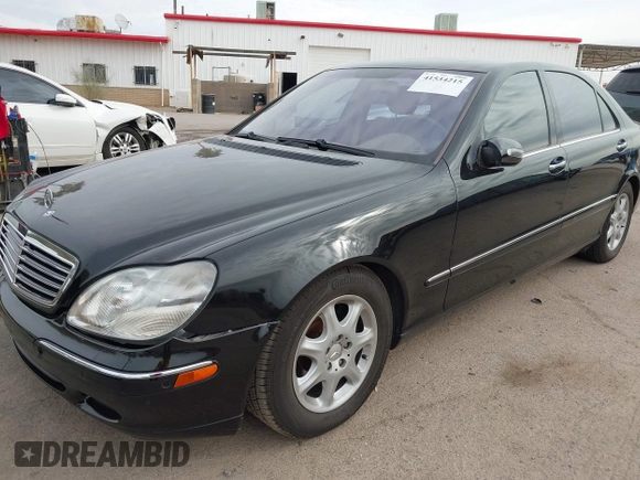 2001 Mercedes-Benz S-Class with VIN WDBNG75J71A135899, listed as a IAAI auction lot 41534215 with 51,646 mi miles. Bid and sale history available at carsss.com. Image 6.
