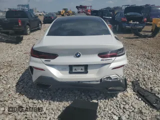 2020 BMW 8 Series M850i z VIN WBAGV8C06LBP48932, wystawiony jako Copart lot #57165015 z przebiegiem 55 731 mil mil oraz Szkoda całkowita • Salvage title. Historia ofert i sprzedaży dostępna na DreamBid. Obrazek 6.